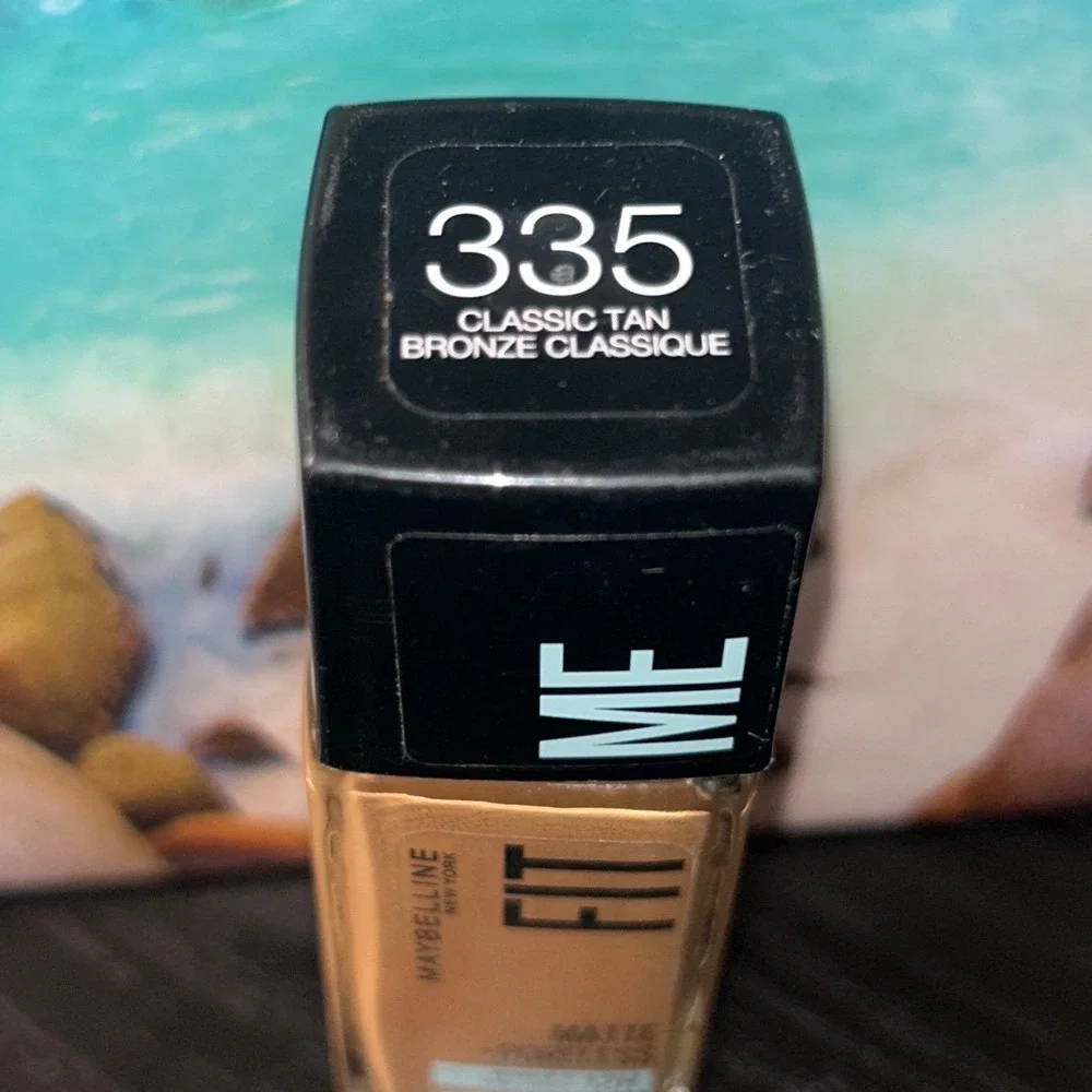 Maybelline‎ Fit Me Matte + Poreless Foundation 335 Classic Tan 1oz NEW